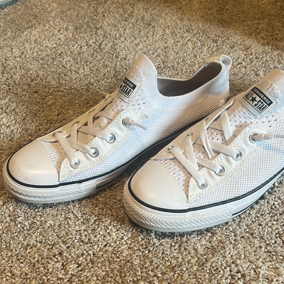 LikeNew Converse shoes - Picture 2 of 5